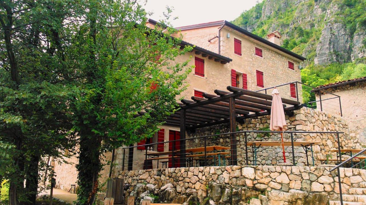 Casa Sul Fiume County House Panzió Solagna Kültér fotó