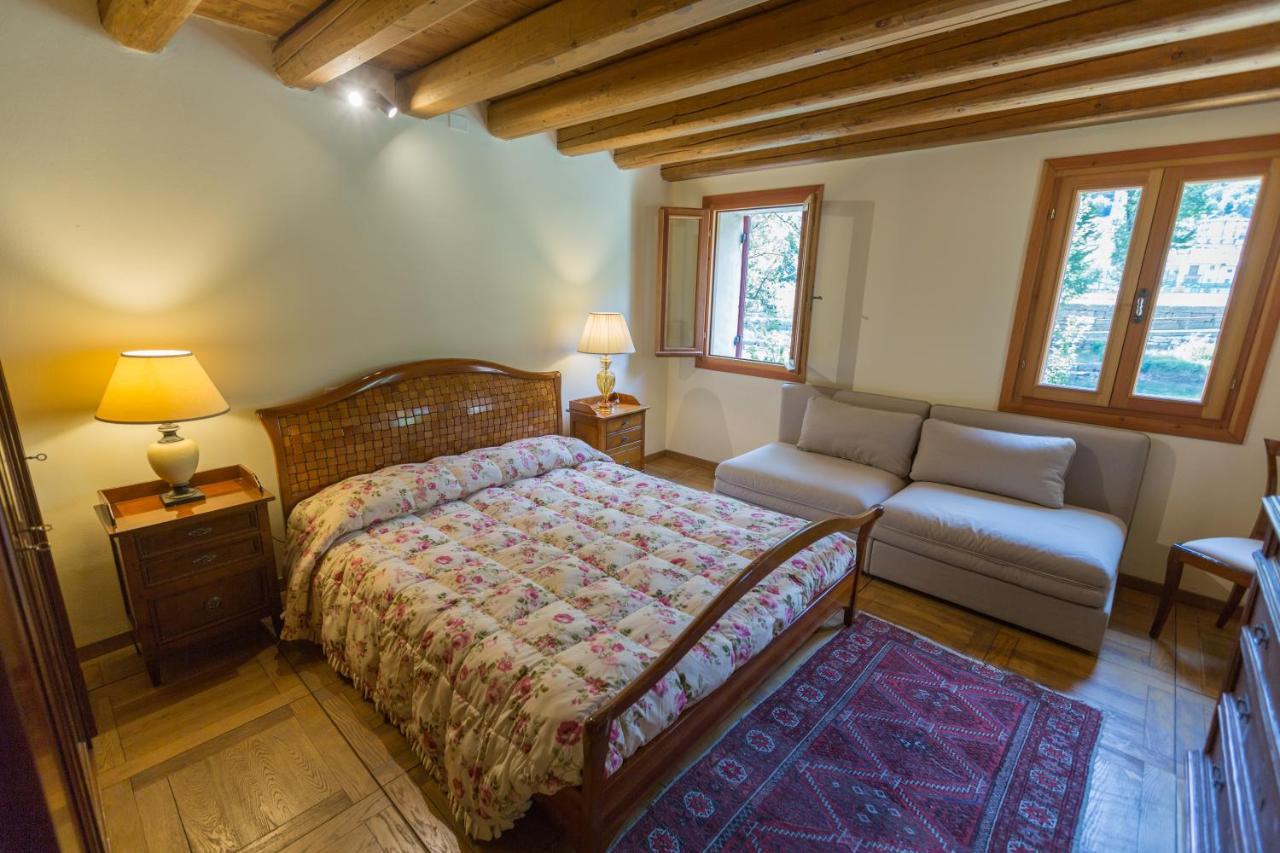Casa Sul Fiume County House Panzió Solagna Kültér fotó