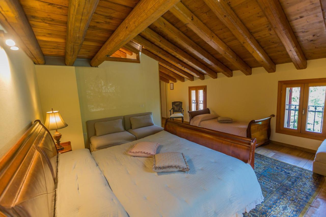 Casa Sul Fiume County House Panzió Solagna Kültér fotó