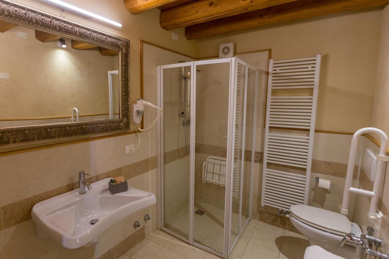Casa Sul Fiume County House Panzió Solagna Kültér fotó